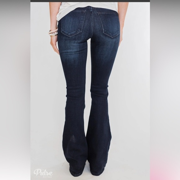 KanCan Dark Wash Flare Jeans Stretch Mid To High Rise Womens Size 27 - Picture 2 of 15